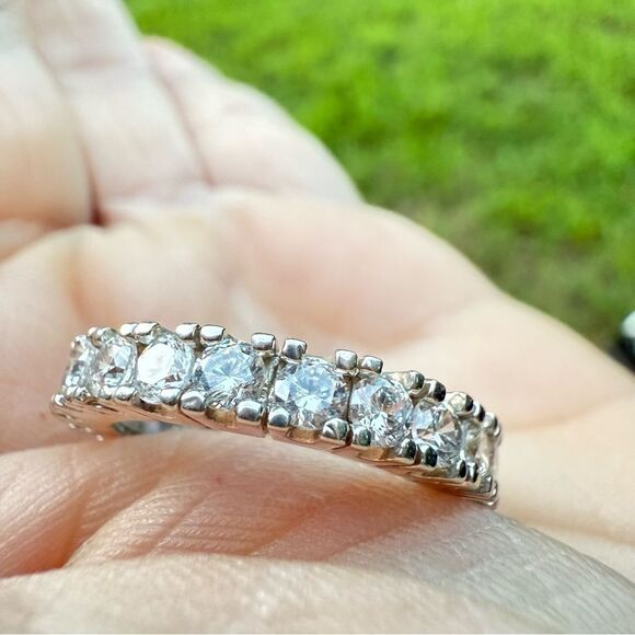 WOMEN’S SPARKLING ETERNITY BAND RING – SIZE 7.5 – ANTHROPOLOGIE STYLE - Picture 6 of 17